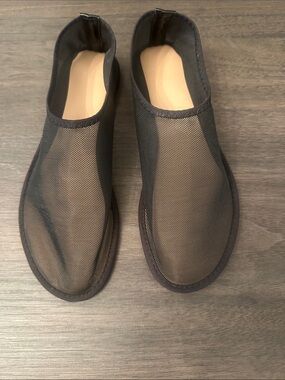 Women’s Black Mesh Slip-On Flats — Comfortable Everyday Loafers